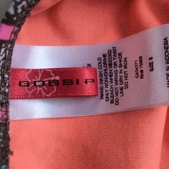 NWT: "Gossip" woman's bikini bottoms - Picture 9 of 12